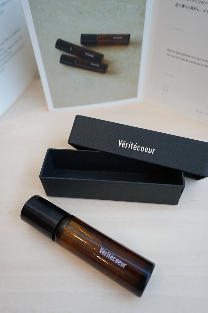 Veritecoeur(ヴェリテクール)INCENSE WOOL Perfumer Oil – SACHET.