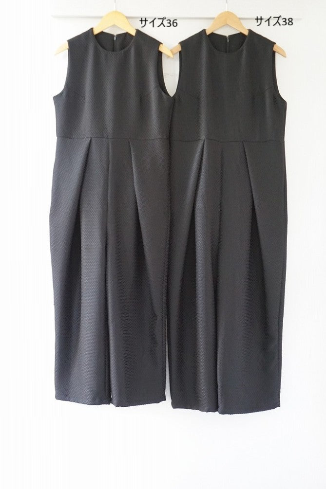 WHYTO.(ホワイト)  design tuck overall