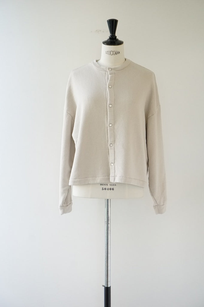 再入荷　UNIVERSAL TISSU(ユニヴァーサルティシュ)リサイクルウールパイル/リヨセルコットン裏毛　スナップカーディガン