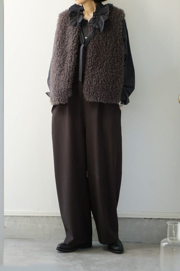 再入荷 Harriss（ハリス）ダブルニードルファーベスト