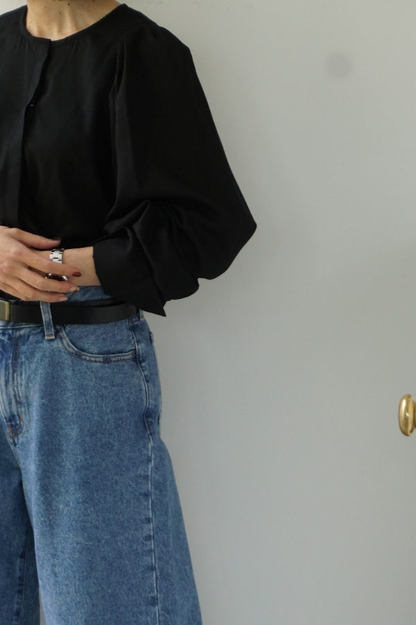 RILATO(リラ―ト)　袖ボリュームブラウス