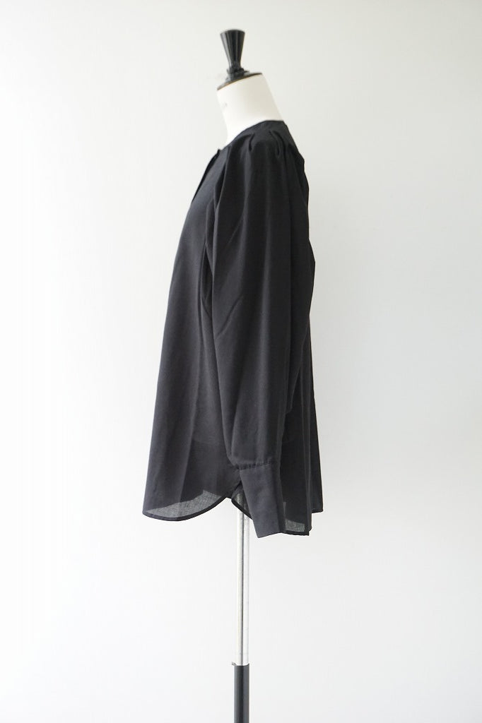 RILATO(リラ―ト)　袖ボリュームブラウス