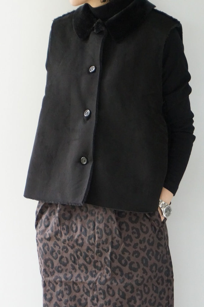 ROBE de PEAU（ローブデポー）ECO MOUTON VEST