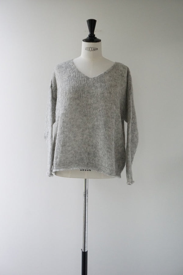 Michele＆Hoven(ミシェルアンドホーヴン) Vネックニット