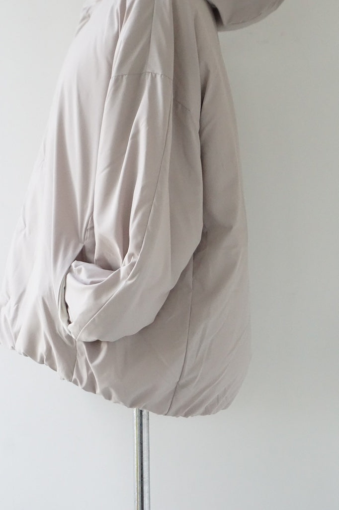 miffew（ミフュー）HIDDEN SNAP HOODED DOWN JACKET