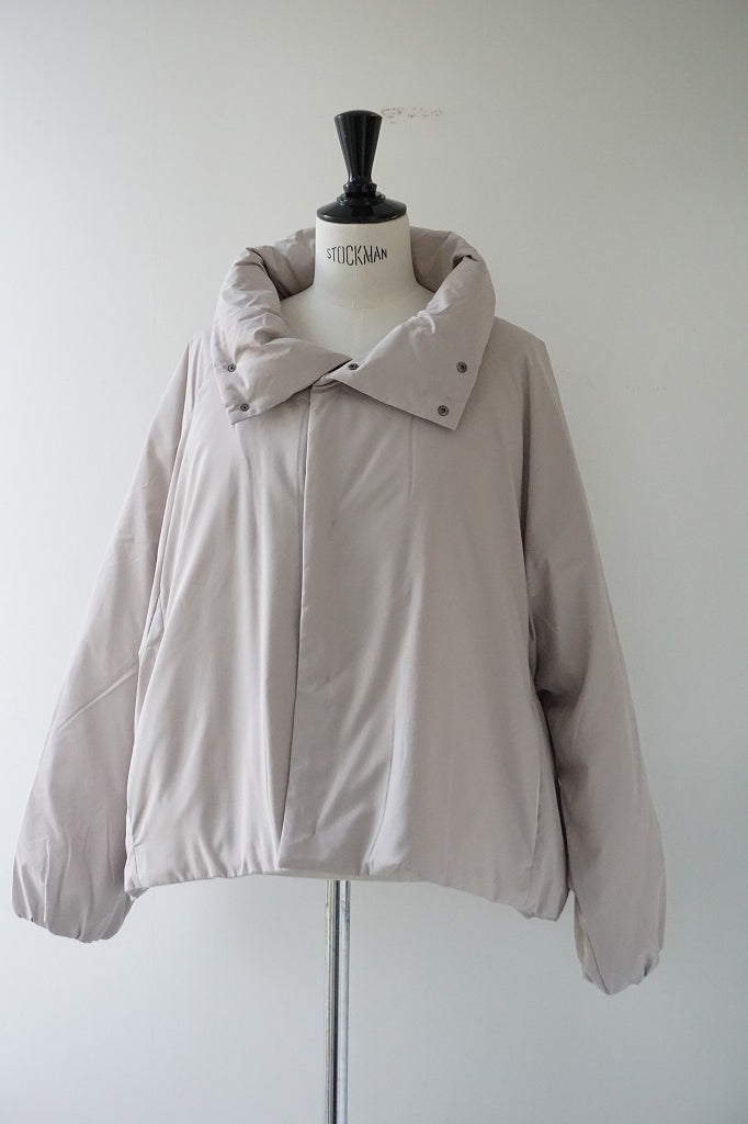 miffew（ミフュー）STAND COLLAR DOWN JACKET
