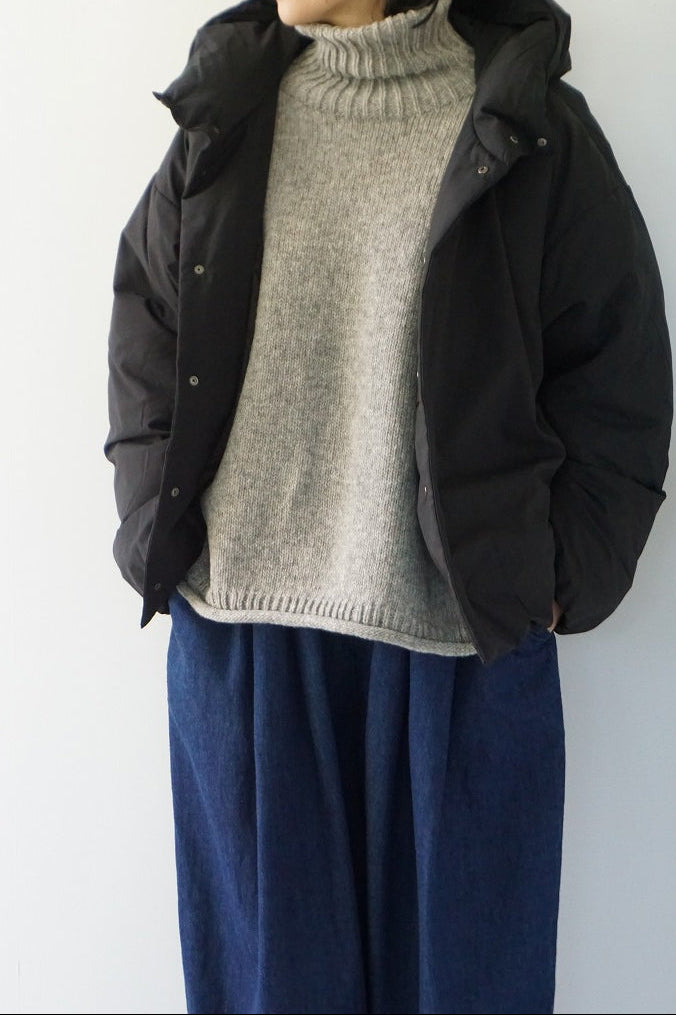 miffew（ミフュー）HIDDEN SNAP HOODED DOWN JACKET