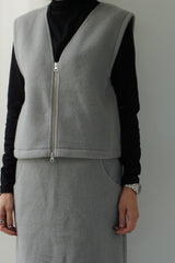 me.（ミードット）cloudy wool　W zip vest