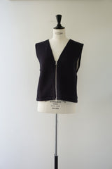 me.（ミードット）cloudy wool　W zip vest