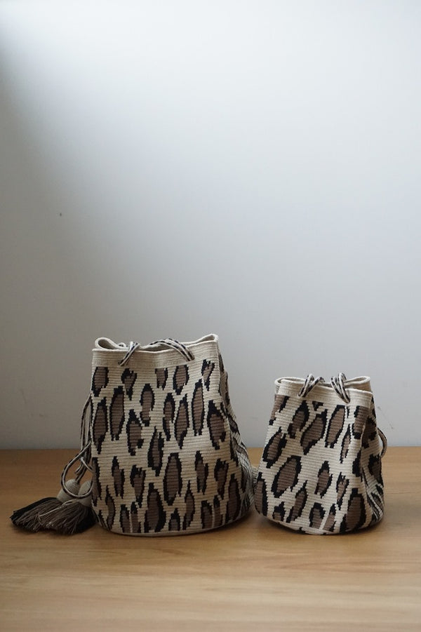 Wayuu Bags Japan(ワユーバッグスジャパン）ワユーバッグ　巾着タイプ　レオパード