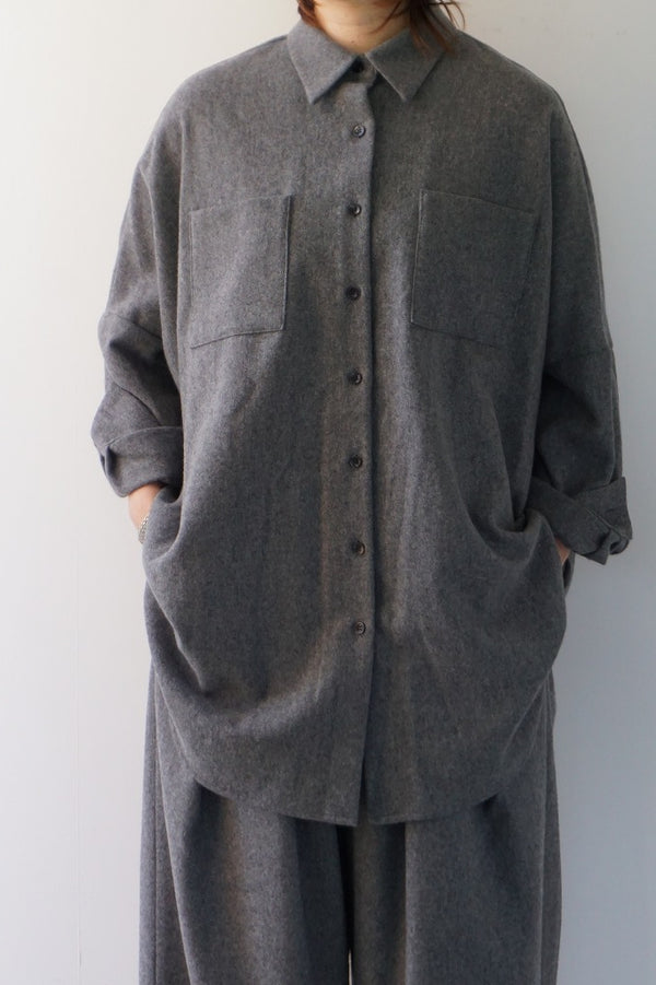 mizuiro-ind(ミズイロインド) wide shirt with pockets