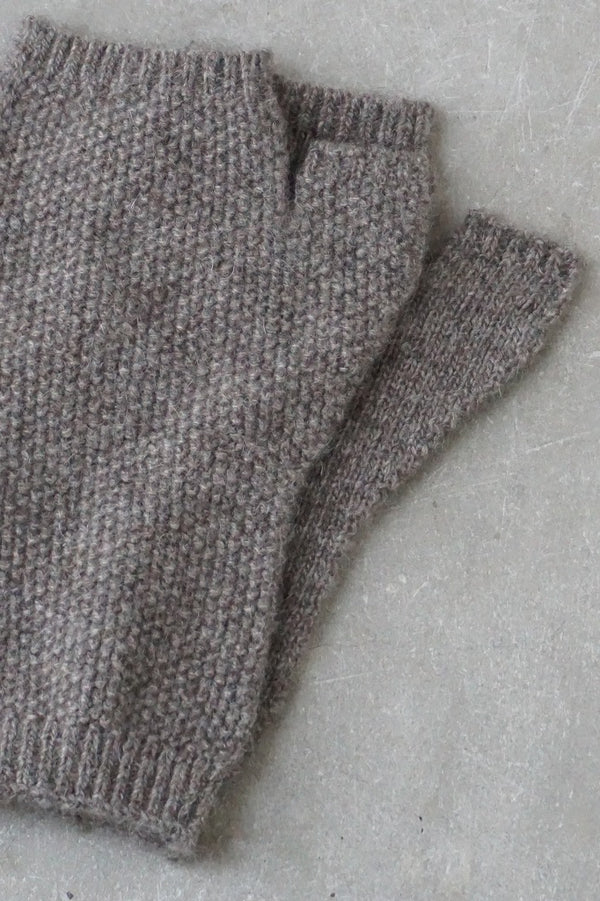 OTOR(オトル）ヤク鹿子グローブ