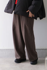 a'nuke(アンヌーク)　Tuck Wide Pants