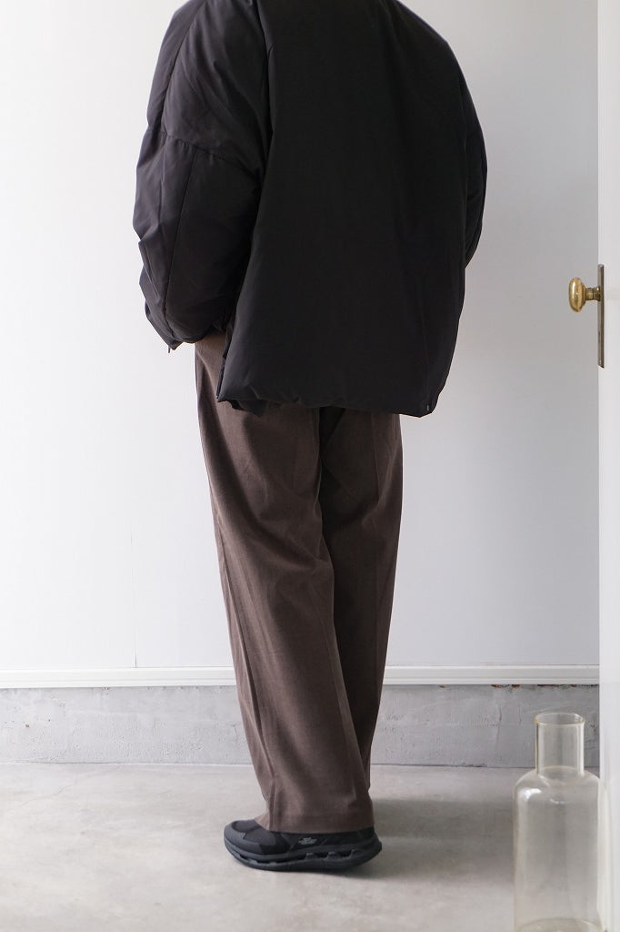 a'nuke(アンヌーク)　Tuck Wide Pants
