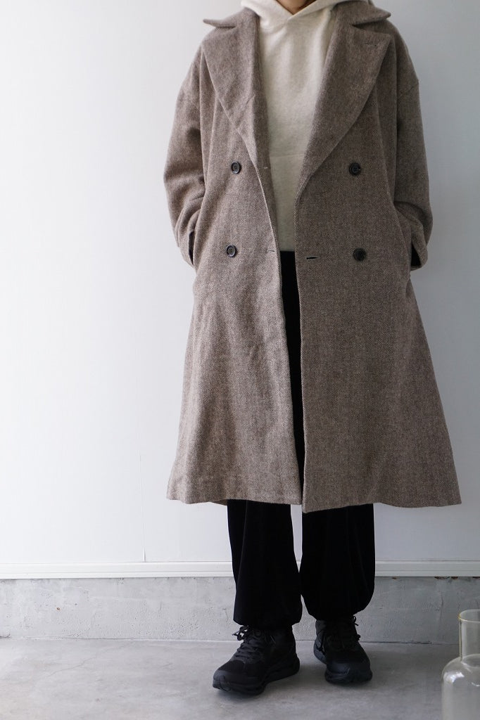 ROBE de PEAU（ローブデポー）SNOW VELOUR PANTS