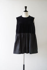 ROBE de PEAU（ローブデポー）SNOW VELOUR SLEEVELESS PULLOVER