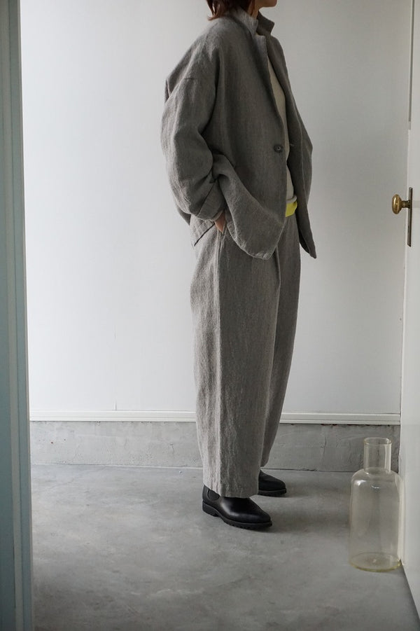 TRAVAIL MANUEL(トラバイユマニュアル)　ウールリネンミルド2タックトラウザース