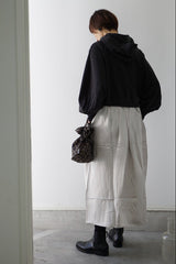 PARIS DE AOUNE(パリドゥアオウネ)　Naia heavy satin コクーンスカート