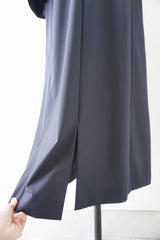 utilite(ユティリテ)　トロストレッチ　ケープワンピース