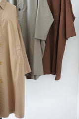 UNIVERSAL TISSU(ユニヴァーサルティシュ)　コットンリヨセル起毛ワッシャーブロード　ステンカラーワイドシャツコート