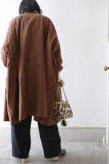 UNIVERSAL TISSU(ユニヴァーサルティシュ)　コットンリヨセル起毛ワッシャーブロード　ステンカラーワイドシャツコート