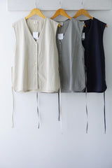 me.（ミードット）Vneck vest