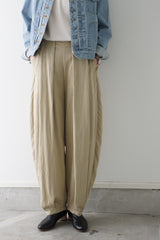 WHYTO.(ホワイト) tuck barrel pants