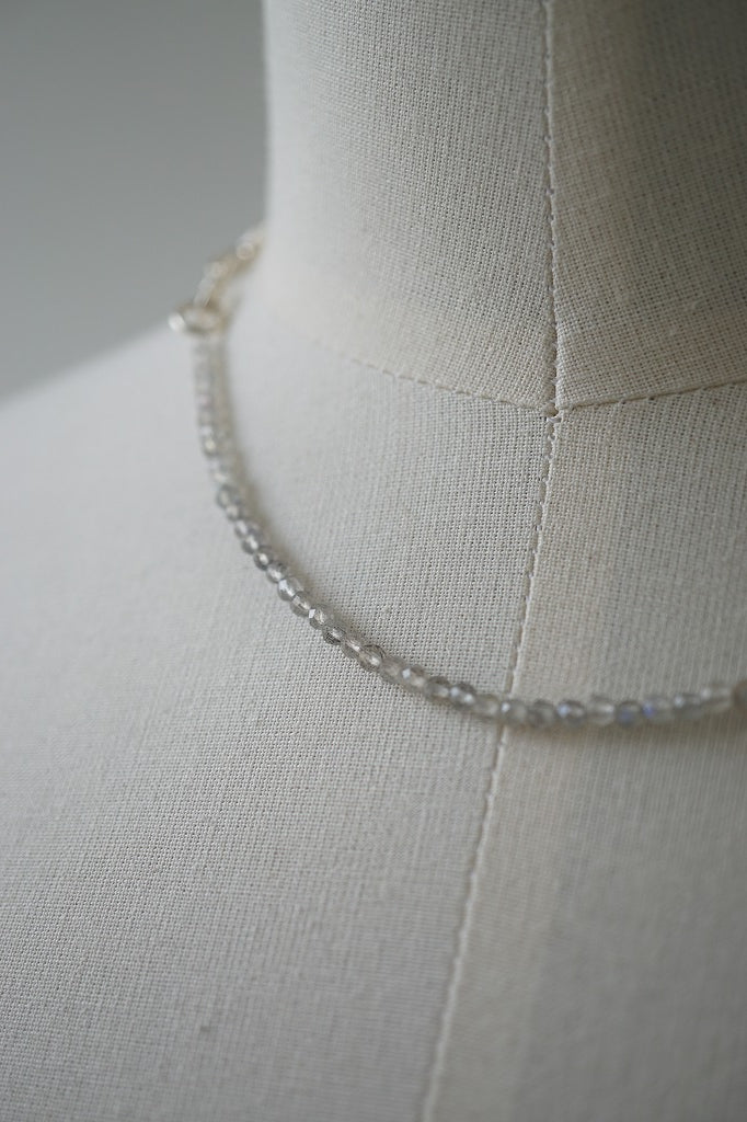 utilite(ユティリテ)　original　accesories　ネックレス40㎝　グレー系