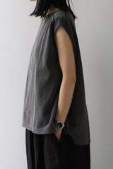 KHA:KI(カーキ)　HONEYCOMB SLEEVELESS TOP