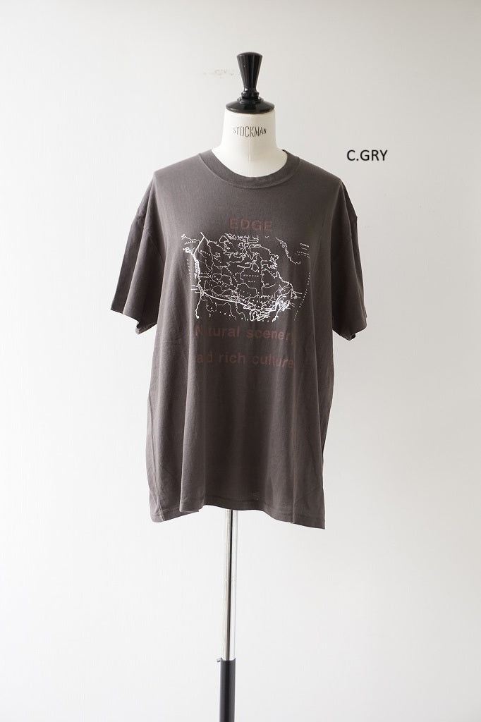 a'nuke(アンヌーク)Oversize Print T-shirts