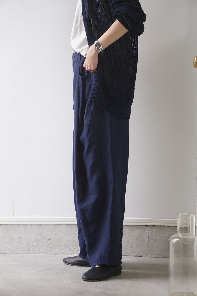FACTORY(ファクトリー) アイリッシュリネンオーバータックパンツ　ネイビー