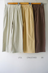 KHA:KI(カーキ)　2TUCK COOK PANTS