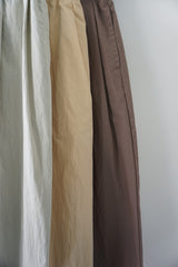 KHA:KI(カーキ)　2TUCK COOK PANTS