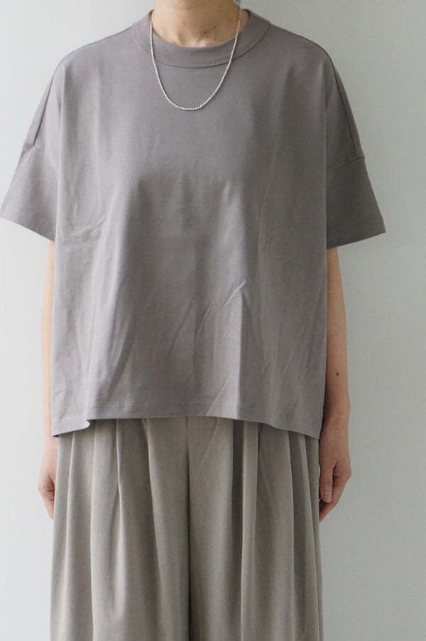 TRAVAIL MANUEL(トラバイユマニュアル) クラシック天竺スリットT　GRYBEIGE
