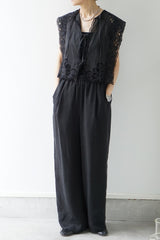 再入荷　a'nuke(アンヌーク)Cutwork Box Blouse BLK