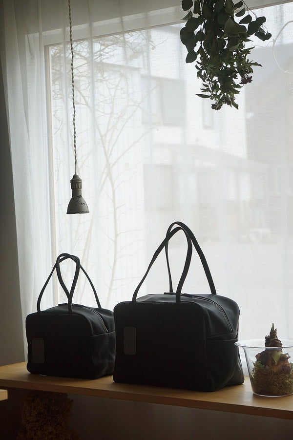 再入荷 a (アー) ボストンバッグ L ブラック – SACHET.