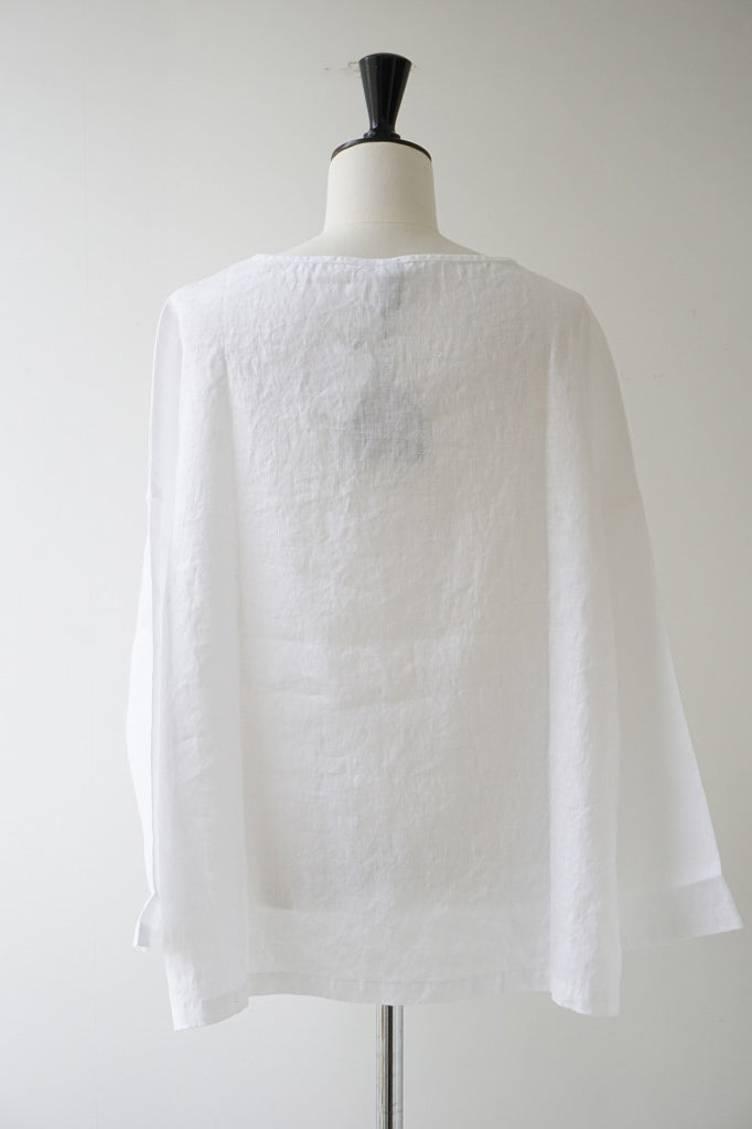TRAVAIL MANUEL(トラバイユマニュアル) タイディリネンボートネックTブラウス　WHITE