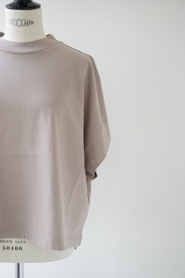 TISSU(ティシュ) クラシック天竺　モックネックドルマンT　グレージュ