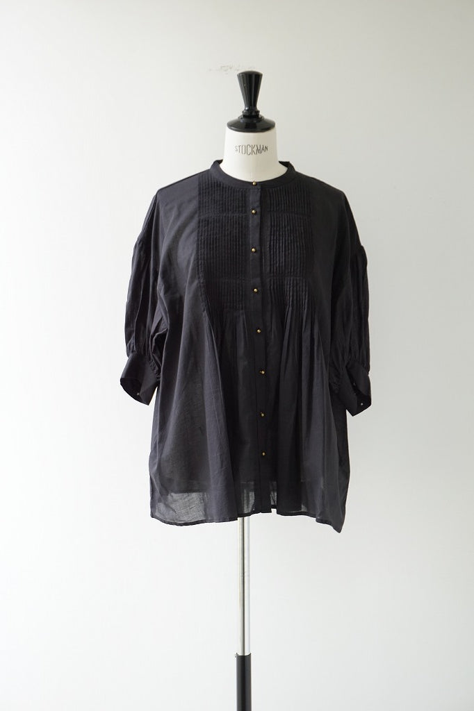 utilite(ユティリテ)cotton boil ピンタック5分袖シャツ クロ