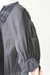 utilite(ユティリテ)cotton boil ピンタック5分袖シャツ クロ