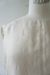 a'nuke(アンヌーク)Sleeveless Drawstring Tops IVR