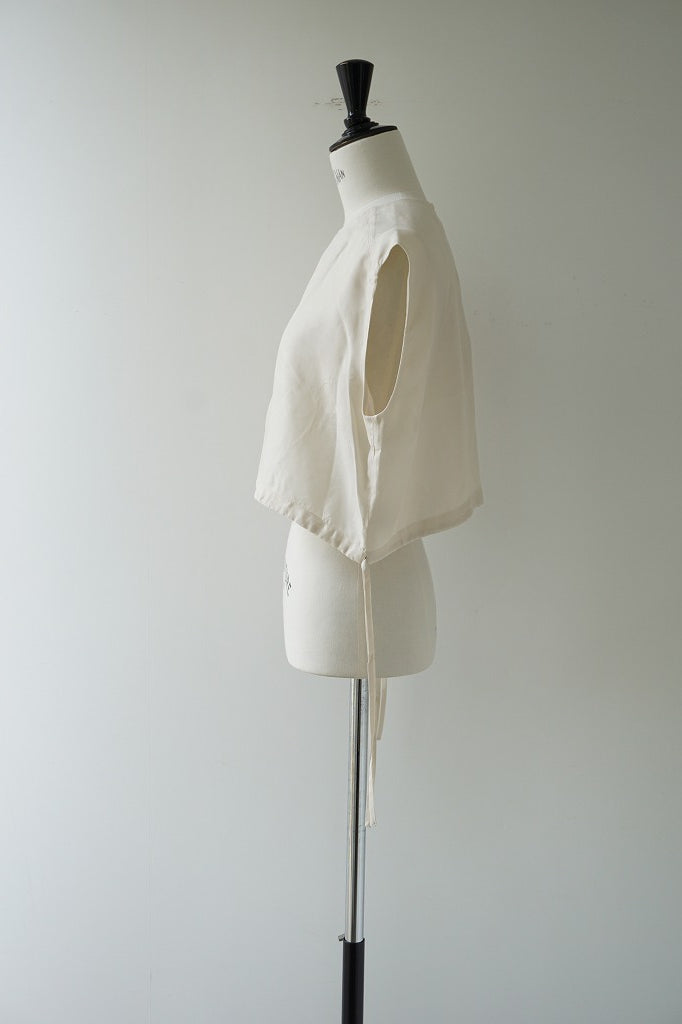 a'nuke(アンヌーク)Sleeveless Drawstring Tops IVR