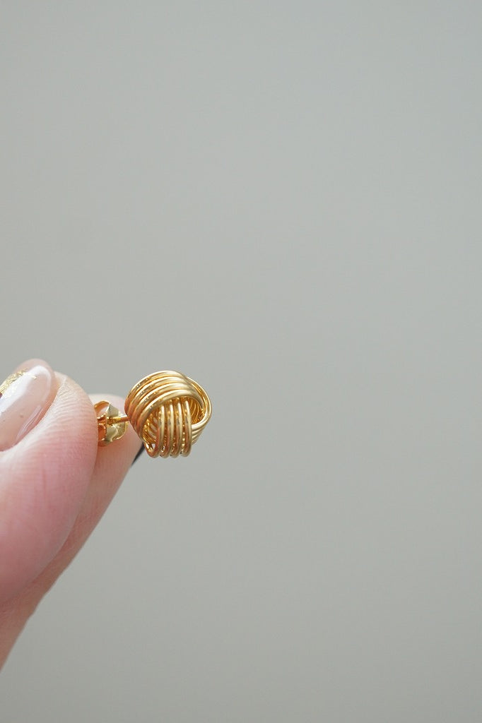 再入荷　ciika(チカ）mignon ピアス ゴールド