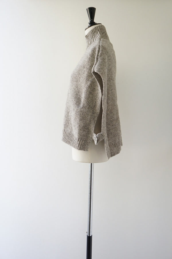 再入荷　utilite(ユティリテ)ペルーハイランドウール　モックネックベスト