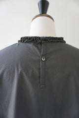 mizuiro-ind(ミズイロインド) frill collar プルオーバー
