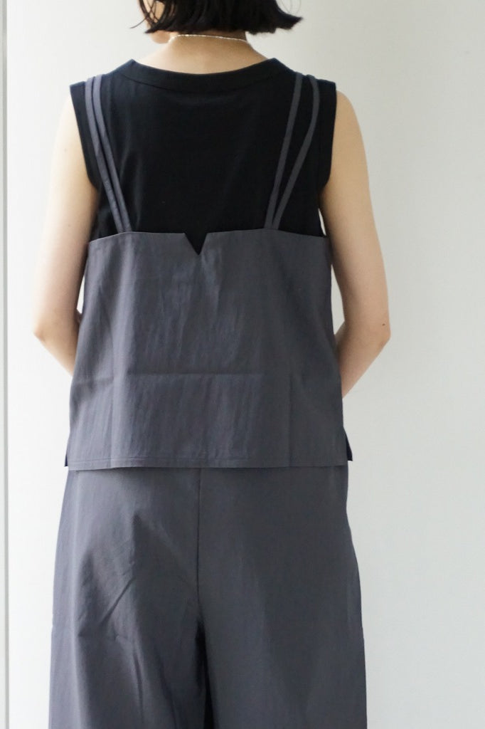 me.（ミードット）sheer satin 2WAY キャミベスト