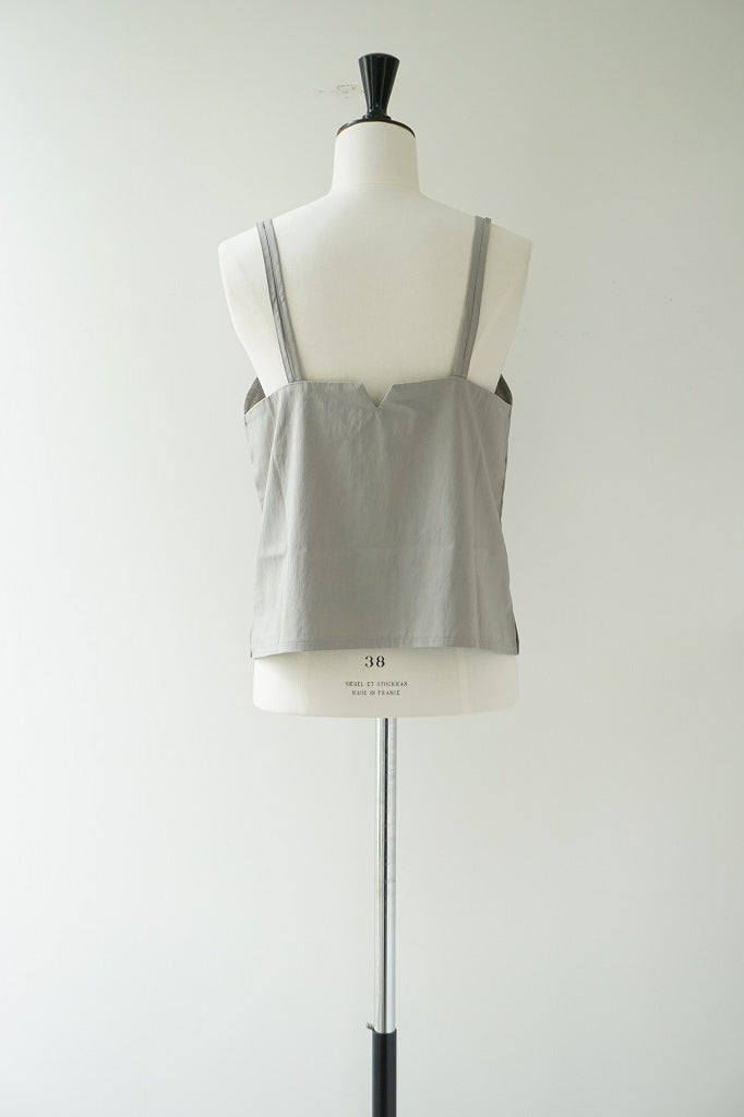 me.（ミードット）sheer satin 2WAY キャミベスト