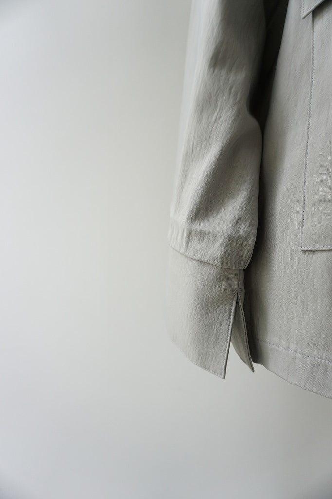 me.（ミードット）sheer satin ノーカラージャケット