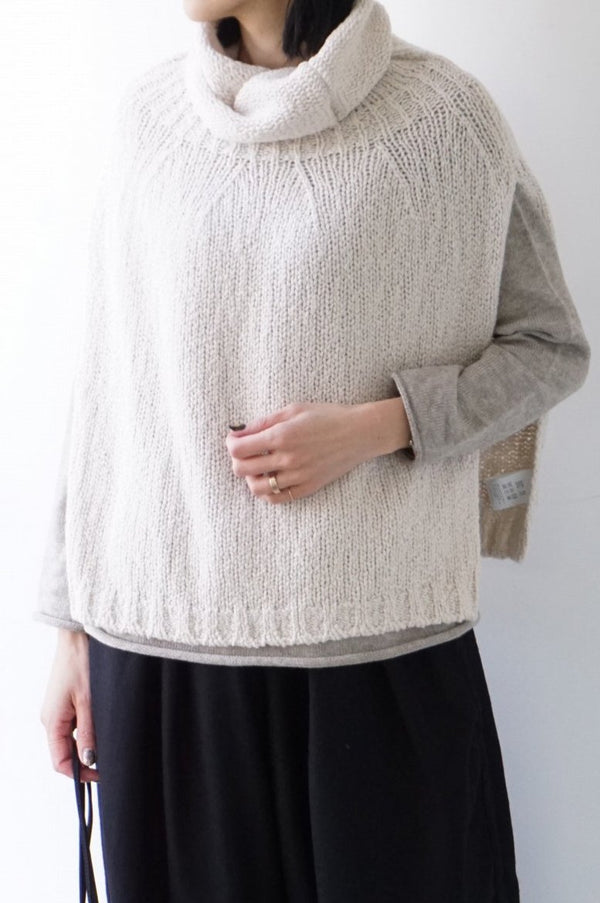 Calimar(カリマール）３GGTURTLE NECK PONCHO