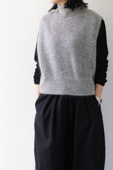 maison de soil(メゾンドソイル)QUILTED HANDWOVEN COTTON SILK REPETITIONAL FLOWER PRINT C-NECK RAGLAN COAT